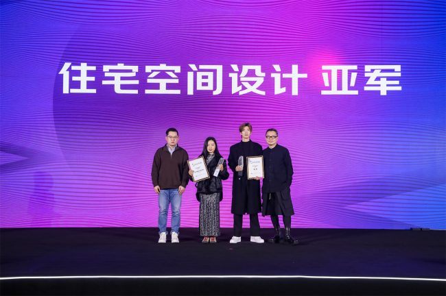 7636de38375af617261093986cc8ebff659376d79d714