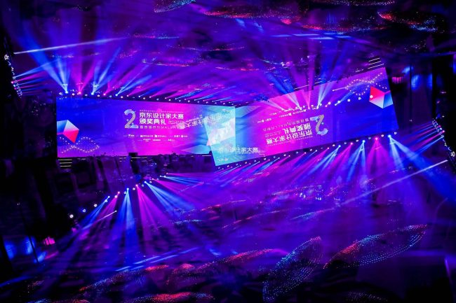 f3ccdd27d2000e3f9255a7e3e2c48800659392ee5a226