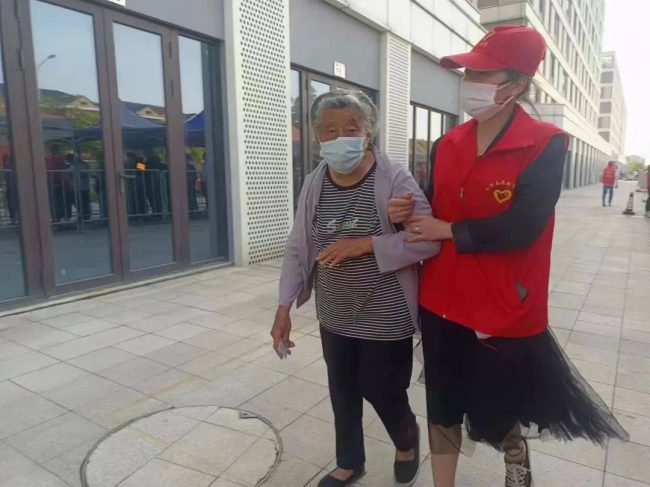 c4adabd8dd0e44d49a1ff5c670bde504